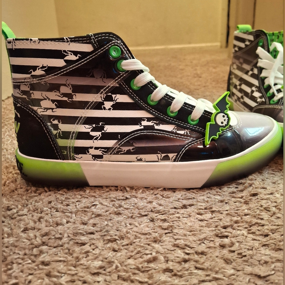 Brand New Women's High-Top Bettlejuice Sneakers with Green & Black Design Size 8